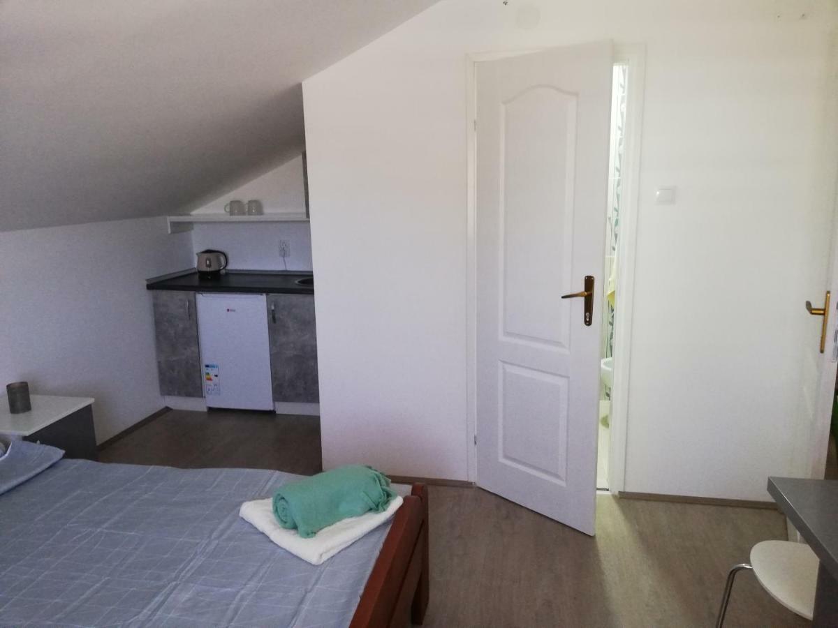 Ferienwohnung S. A. L. Prenociste Zrenjanin Exterior foto